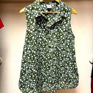 Cabi two toned leaf blouse.